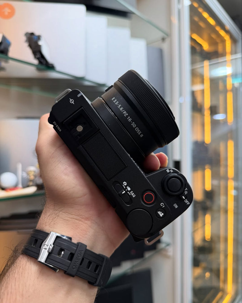 CAMERA SONY ZV-E10 + 16-50mm MARK II SEMINOVA