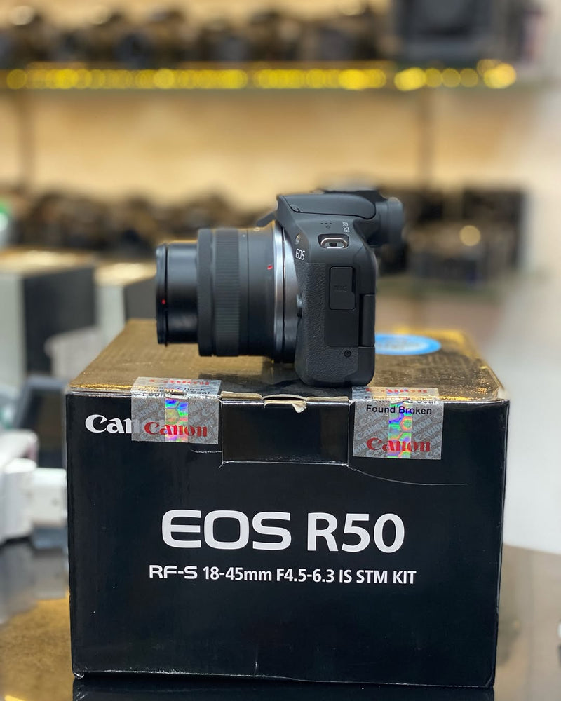 CAMERA CANON R50 + 18-45mm STM SEMINOVA
