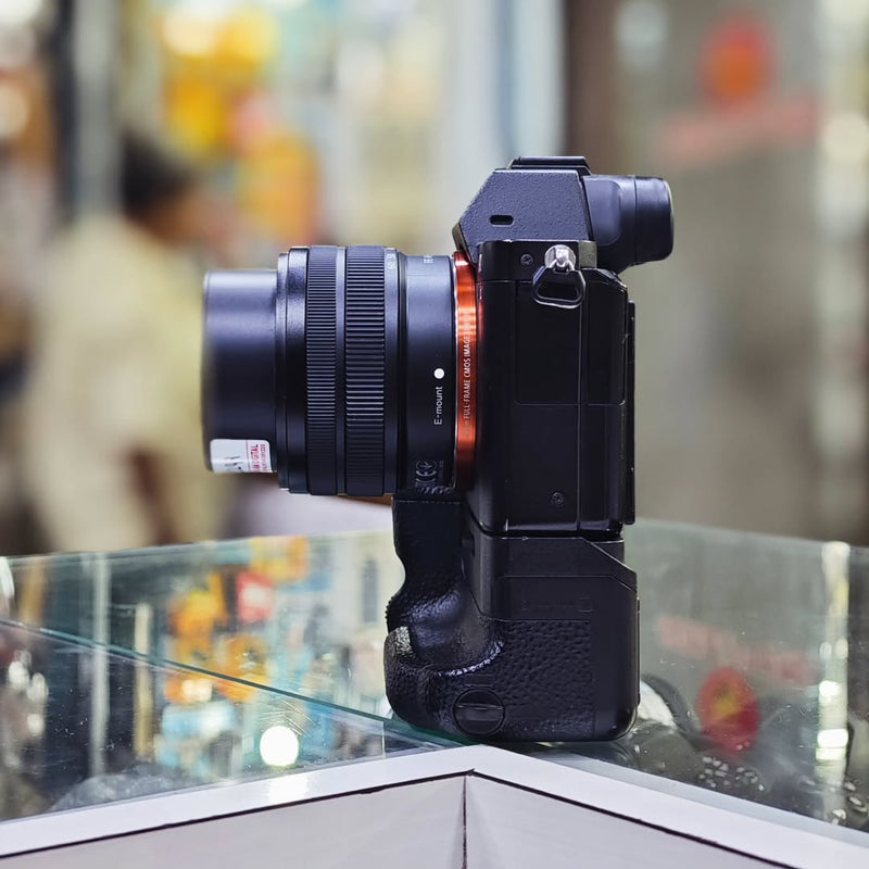 CAMERA SONY A7 II + 28-60mm SEMINOVA