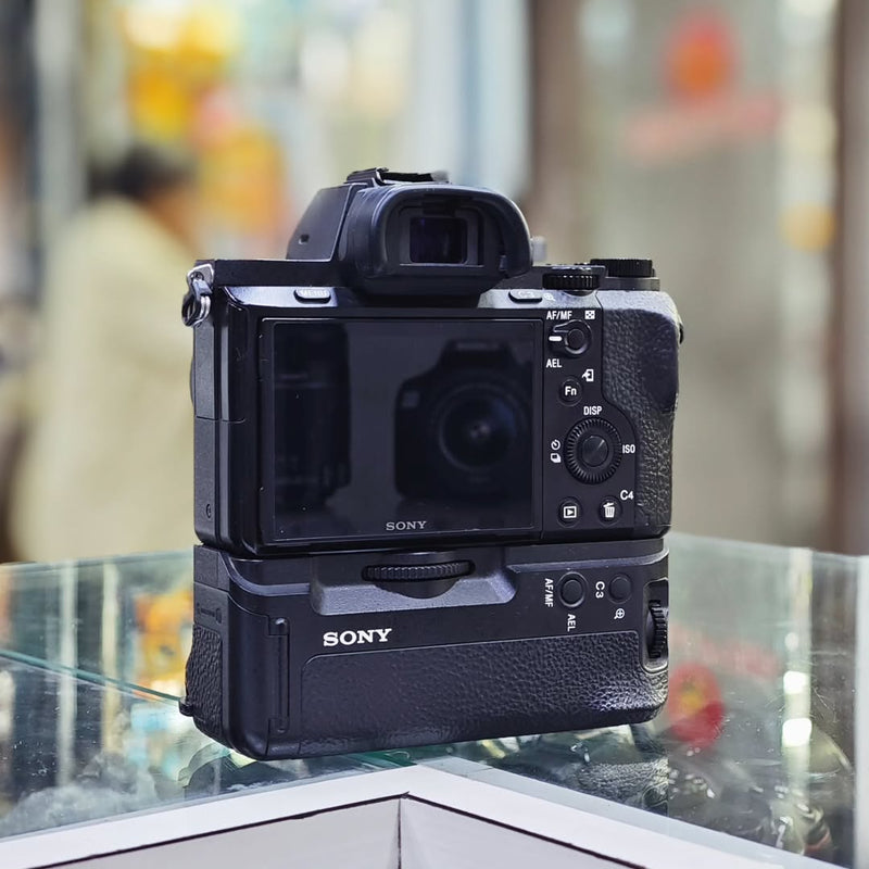 CAMERA SONY A7 II + 28-60mm SEMINOVA